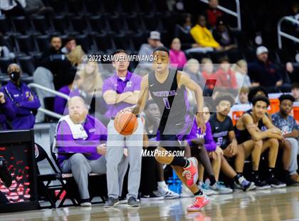 Thumbnail 1 in Omaha Central vs. Bellevue West photogallery.