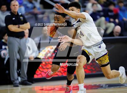Thumbnail 3 in Omaha Central vs. Bellevue West photogallery.