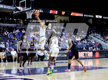 Thumbnail 1 in Omaha Central vs. Bellevue West photogallery.