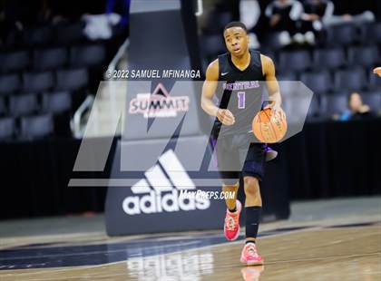 Thumbnail 1 in Omaha Central vs. Bellevue West photogallery.