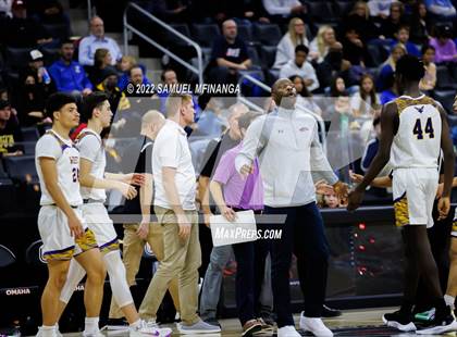 Thumbnail 2 in Omaha Central vs. Bellevue West photogallery.