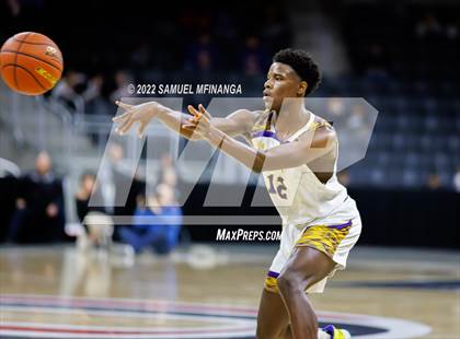 Thumbnail 2 in Omaha Central vs. Bellevue West photogallery.