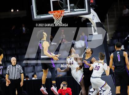 Thumbnail 1 in Omaha Central vs. Bellevue West photogallery.