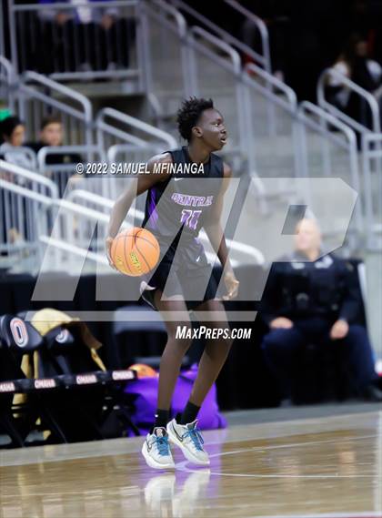 Thumbnail 2 in Omaha Central vs. Bellevue West photogallery.