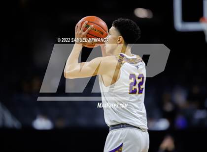 Thumbnail 2 in Omaha Central vs. Bellevue West photogallery.