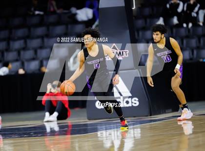 Thumbnail 2 in Omaha Central vs. Bellevue West photogallery.