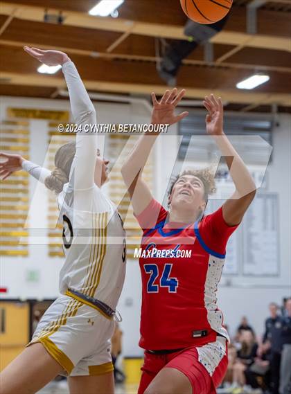 Thumbnail 3 in Arapahoe vs Cherry Creek photogallery.