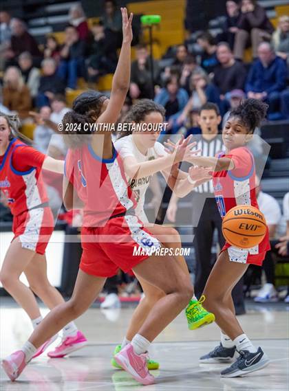 Thumbnail 3 in Arapahoe vs Cherry Creek photogallery.