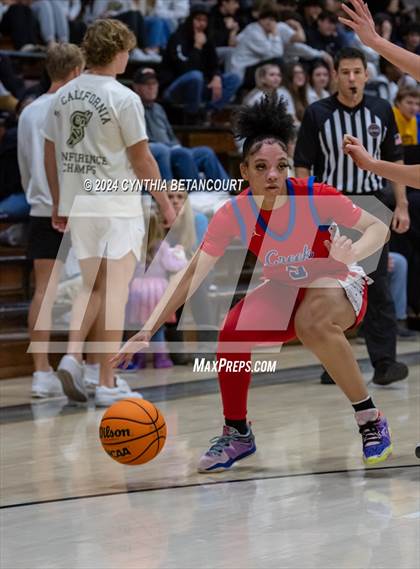 Thumbnail 3 in Arapahoe vs Cherry Creek photogallery.