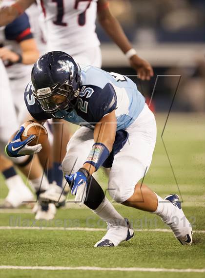 Thumbnail 1 in Ryan vs. Bell (UIL 5A Division 2 Bi-District Playoff) photogallery.