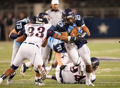 Thumbnail 2 in Ryan vs. Bell (UIL 5A Division 2 Bi-District Playoff) photogallery.