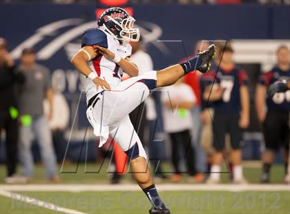 Thumbnail 2 in Ryan vs. Bell (UIL 5A Division 2 Bi-District Playoff) photogallery.