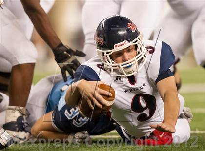 Thumbnail 3 in Ryan vs. Bell (UIL 5A Division 2 Bi-District Playoff) photogallery.