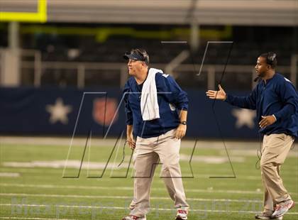 Thumbnail 2 in Ryan vs. Bell (UIL 5A Division 2 Bi-District Playoff) photogallery.
