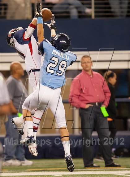 Thumbnail 1 in Ryan vs. Bell (UIL 5A Division 2 Bi-District Playoff) photogallery.