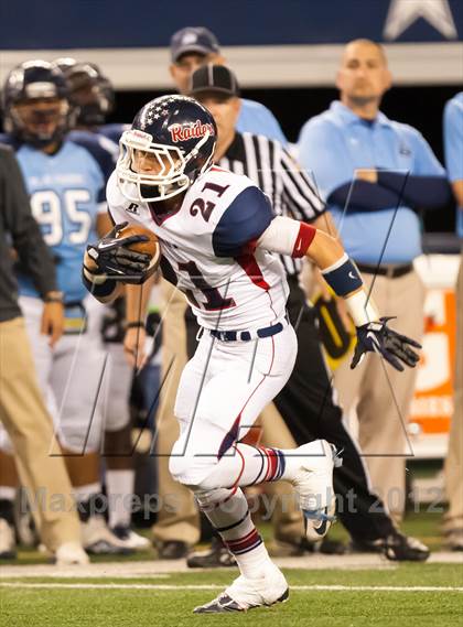 Thumbnail 3 in Ryan vs. Bell (UIL 5A Division 2 Bi-District Playoff) photogallery.