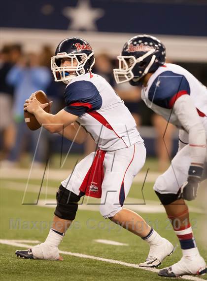 Thumbnail 1 in Ryan vs. Bell (UIL 5A Division 2 Bi-District Playoff) photogallery.