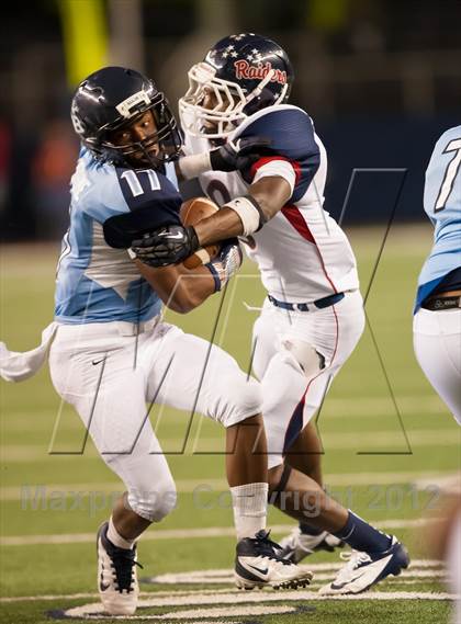Thumbnail 3 in Ryan vs. Bell (UIL 5A Division 2 Bi-District Playoff) photogallery.