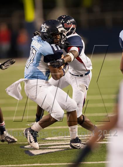 Thumbnail 1 in Ryan vs. Bell (UIL 5A Division 2 Bi-District Playoff) photogallery.