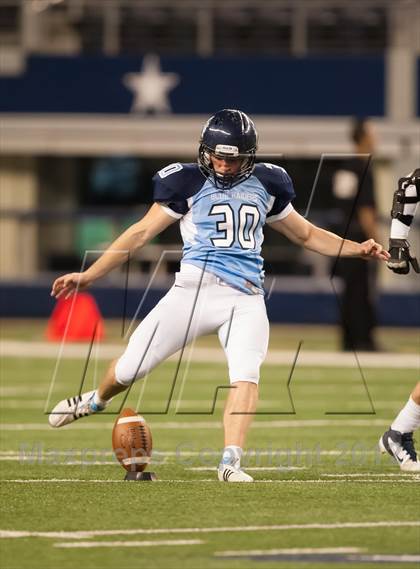 Thumbnail 3 in Ryan vs. Bell (UIL 5A Division 2 Bi-District Playoff) photogallery.