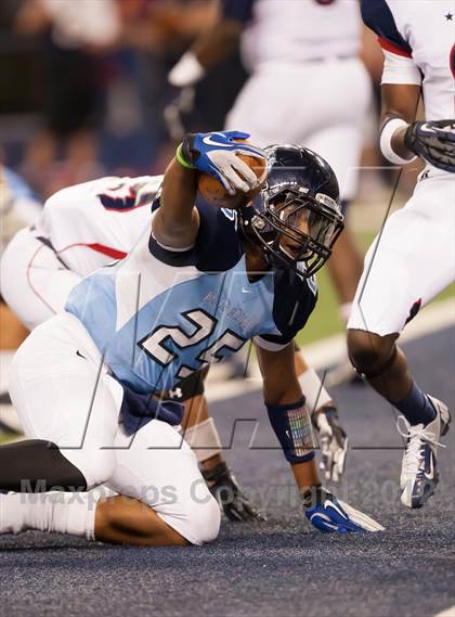 Thumbnail 1 in Ryan vs. Bell (UIL 5A Division 2 Bi-District Playoff) photogallery.