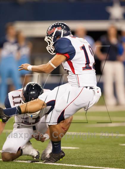 Thumbnail 2 in Ryan vs. Bell (UIL 5A Division 2 Bi-District Playoff) photogallery.