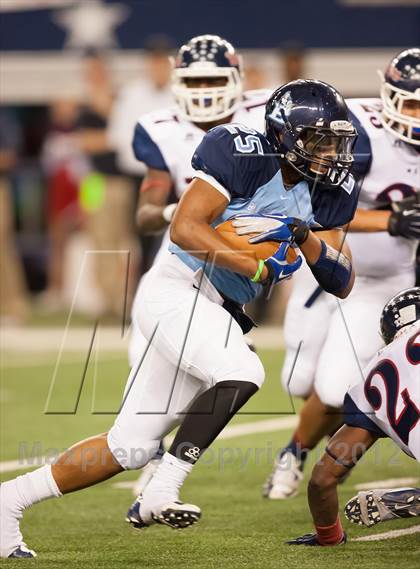 Thumbnail 2 in Ryan vs. Bell (UIL 5A Division 2 Bi-District Playoff) photogallery.