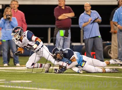 Thumbnail 3 in Ryan vs. Bell (UIL 5A Division 2 Bi-District Playoff) photogallery.