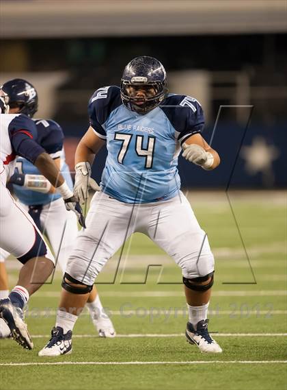 Thumbnail 2 in Ryan vs. Bell (UIL 5A Division 2 Bi-District Playoff) photogallery.