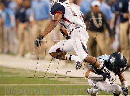 Thumbnail 2 in Ryan vs. Bell (UIL 5A Division 2 Bi-District Playoff) photogallery.
