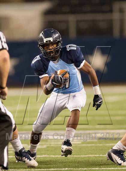 Thumbnail 3 in Ryan vs. Bell (UIL 5A Division 2 Bi-District Playoff) photogallery.