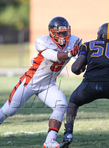 Thumbnail 2 in DuVal vs Wise photogallery.