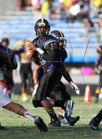 Thumbnail 2 in DuVal vs Wise photogallery.