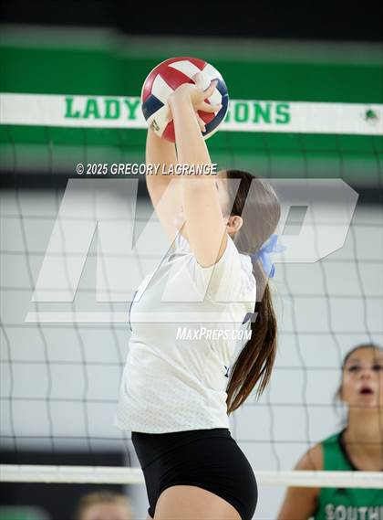 Thumbnail 2 in JV: Byron Nelson vs Southlake Carroll photogallery.