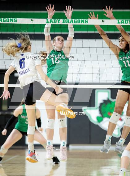 Thumbnail 2 in JV: Byron Nelson vs Southlake Carroll photogallery.