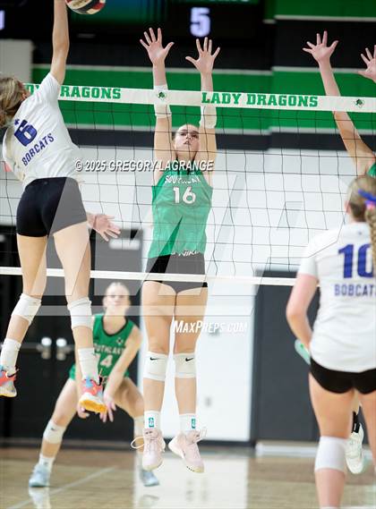 Thumbnail 1 in JV: Byron Nelson vs Southlake Carroll photogallery.