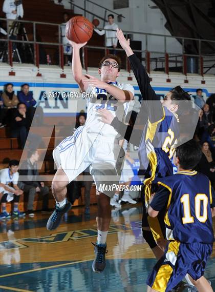 Thumbnail 3 in Alhambra vs San Marino photogallery.
