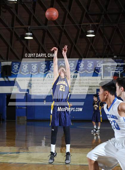 Thumbnail 3 in Alhambra vs San Marino photogallery.