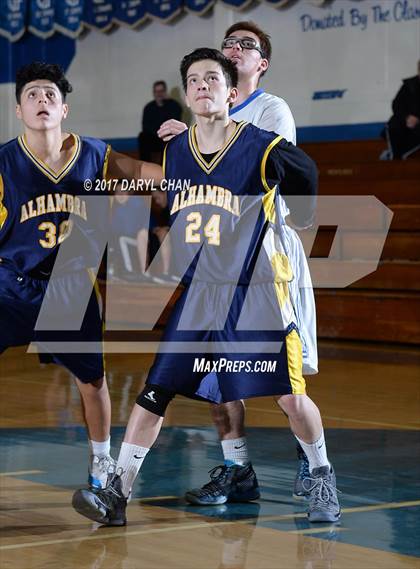 Thumbnail 1 in Alhambra vs San Marino photogallery.