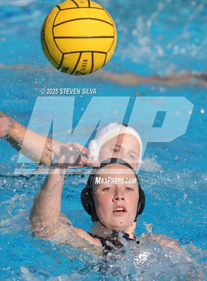 Thumbnail 3 in La Jolla vs. Torrey Pines (CIF State Qualifier) photogallery.