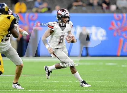 Thumbnail 1 in Many vs. Ferriday (LHSAA Class 2A Final)  photogallery.