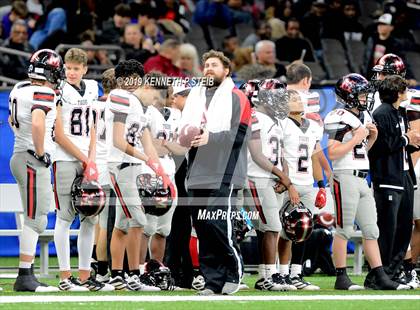 Thumbnail 1 in Many vs. Ferriday (LHSAA Class 2A Final)  photogallery.