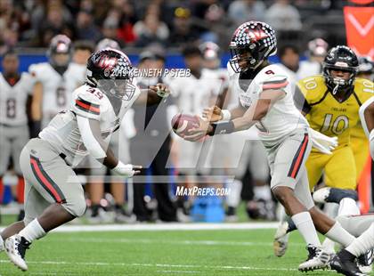 Thumbnail 3 in Many vs. Ferriday (LHSAA Class 2A Final)  photogallery.