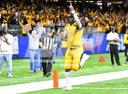 Thumbnail 2 in Many vs. Ferriday (LHSAA Class 2A Final)  photogallery.