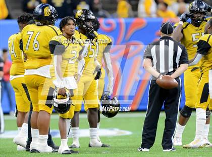 Thumbnail 1 in Many vs. Ferriday (LHSAA Class 2A Final)  photogallery.