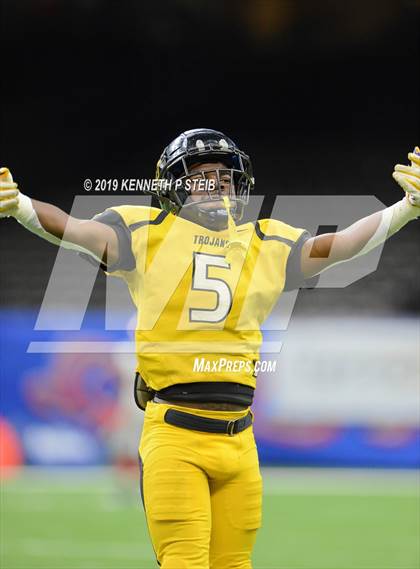 Thumbnail 1 in Many vs. Ferriday (LHSAA Class 2A Final)  photogallery.