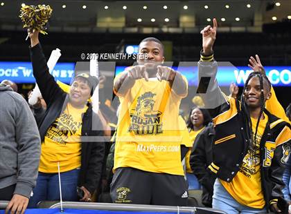 Thumbnail 1 in Many vs. Ferriday (LHSAA Class 2A Final)  photogallery.