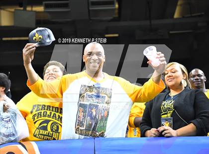 Thumbnail 2 in Many vs. Ferriday (LHSAA Class 2A Final)  photogallery.