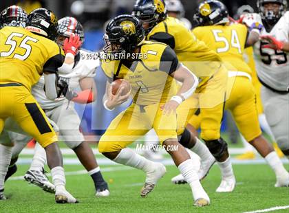 Thumbnail 1 in Many vs. Ferriday (LHSAA Class 2A Final)  photogallery.