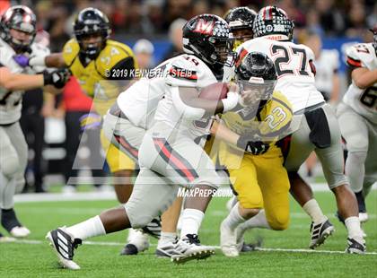 Thumbnail 1 in Many vs. Ferriday (LHSAA Class 2A Final)  photogallery.